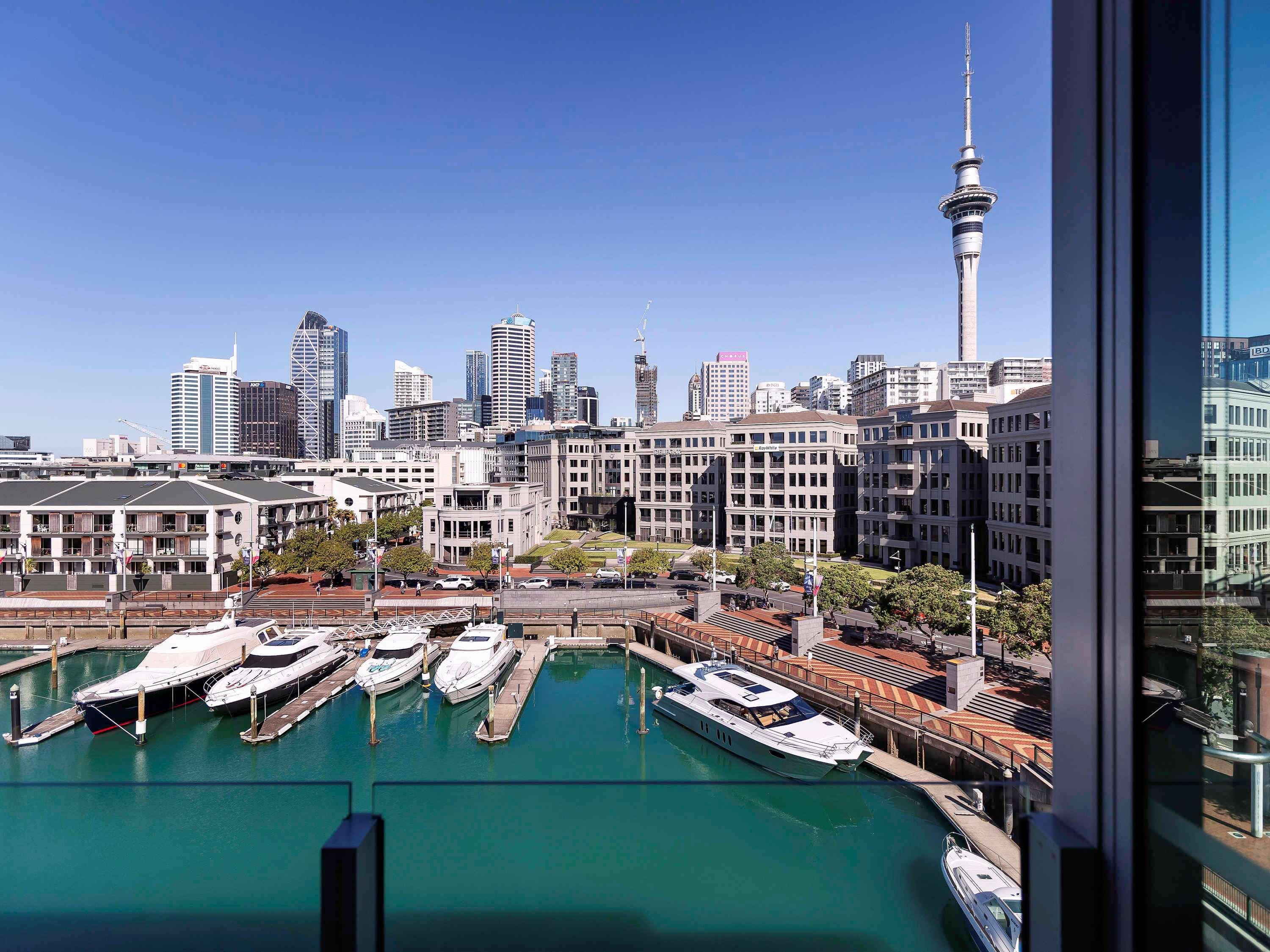 Отель Sofitel Auckland Viaduct Harbour Экстерьер фото